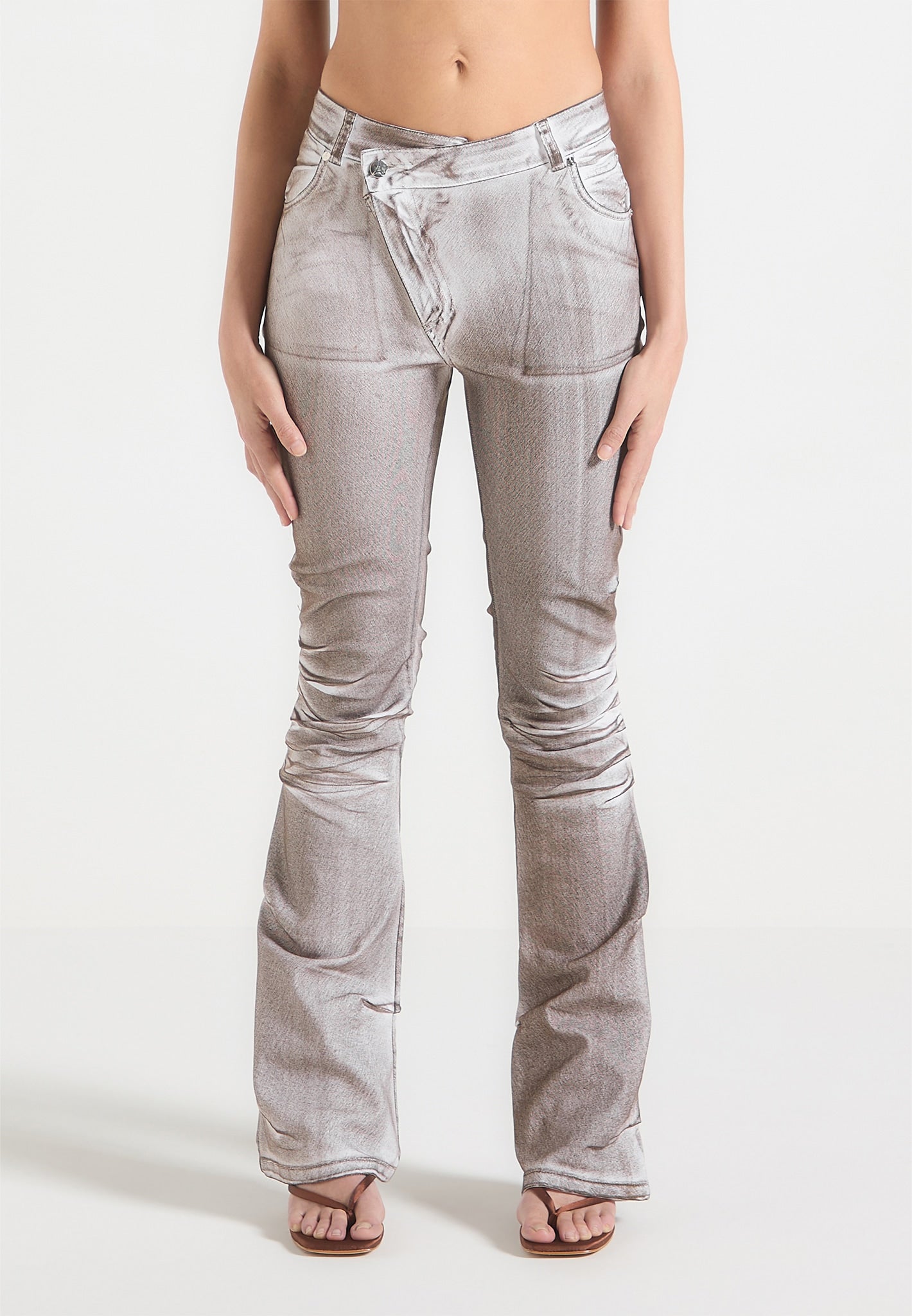 Denim Effect Tacked Fit and Flare Jeans - Brown/White